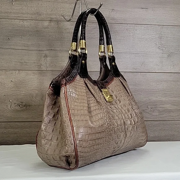 Elegant Crocodile Embossed Tan and Black Women's Bag - Picture 4 of 16